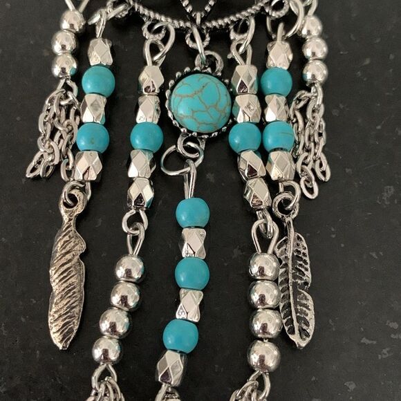 Men’s Turquoise & Feather Dreamcatcher Long Pendant Necklace with Silver Tassels - Picture 6 of 11